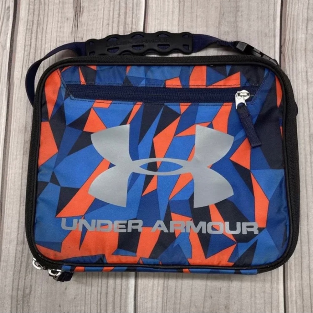 Under Armour Thermos Double Zipper Zip Around Lunch Box Exterior Zipper Pocket